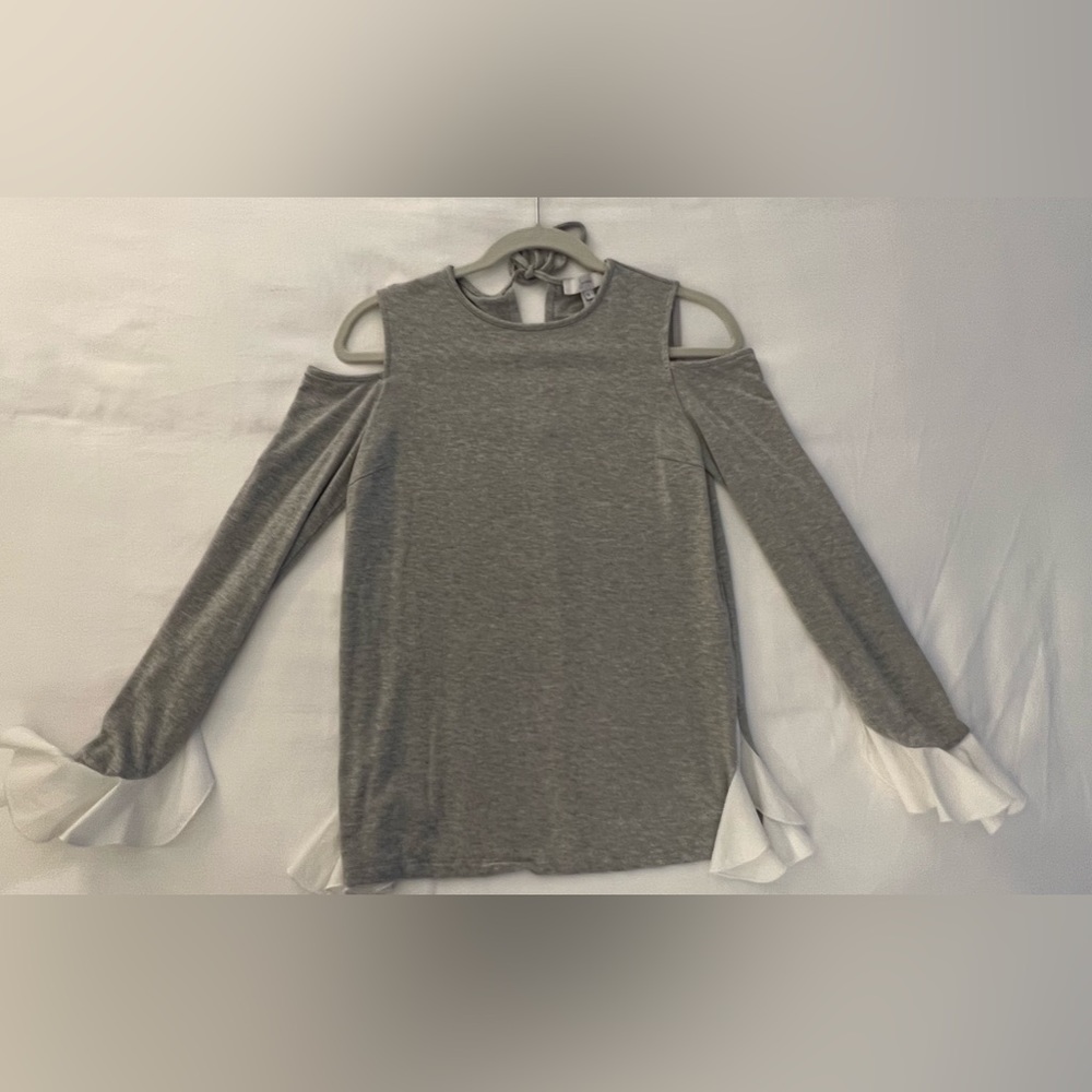 Scripted- Gray Sweater with White Detail